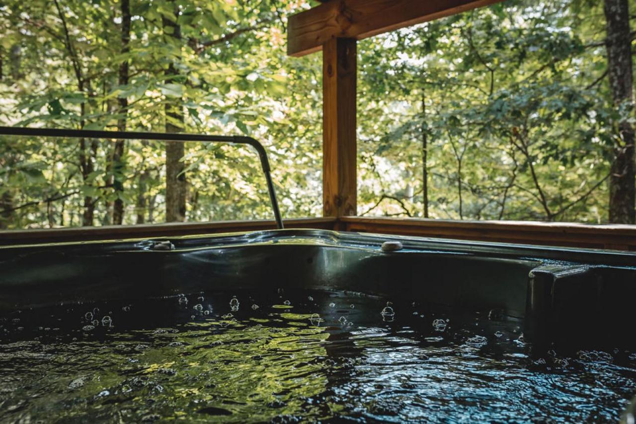Wolf Creek Cabin At 36 North - Hot Tub Purlear Exterior foto